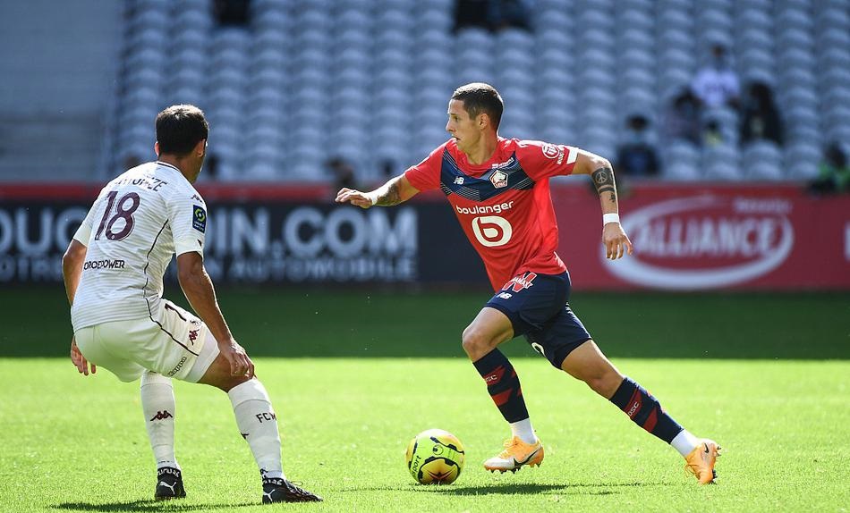 火博体育-芝加哥公牛迎法甲关键赛，集结日官宣签约，悬念犹存，临场指挥获称赞 